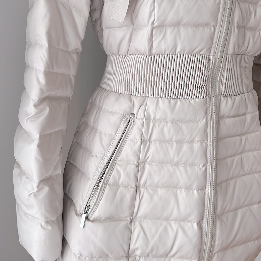 Chic Puffer Jacket - image 4